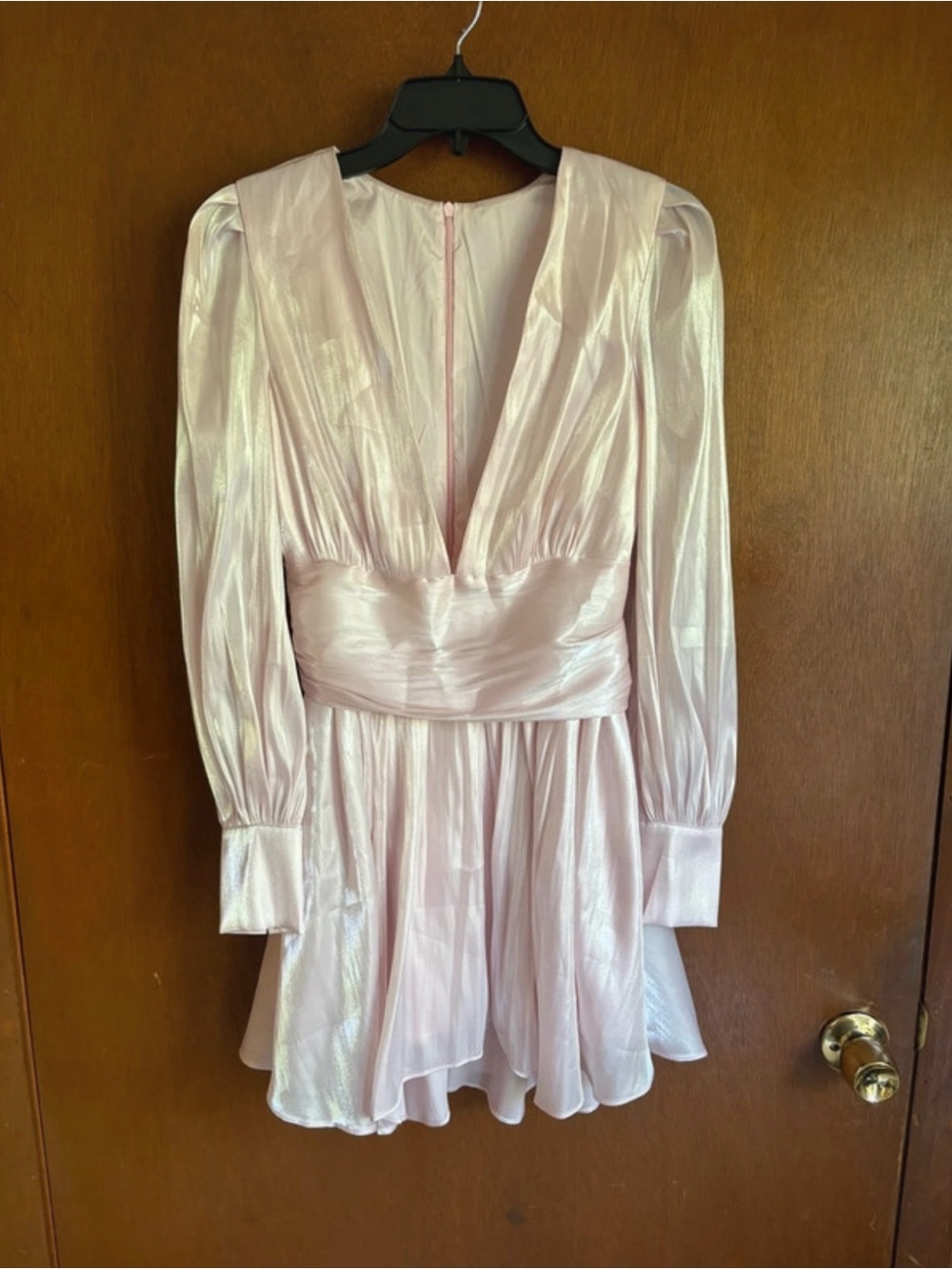 Elegant Light Pink Long-Sleeve V-Neck Mini Dress